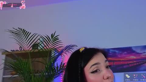 AveryWillow online show from February 26, 11:59 pm