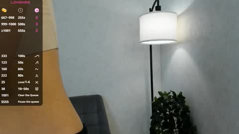 Lucy online show from March 18, 6:29 am