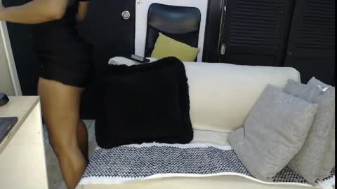 AVIS  online show from May 3, 5:33 am