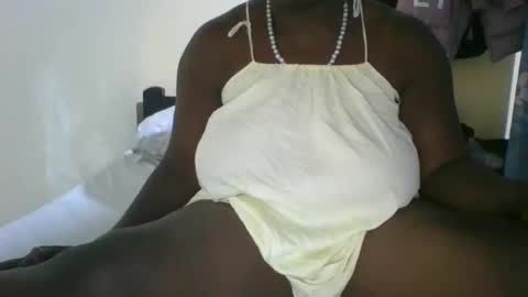 avril254 online show from October 22, 3:55 am