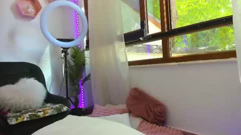Jolie online show from July 7, 12:08 pm