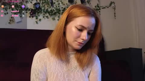 Snapshot of aww_burn chatting on September 16, 4:31 am Tris online show from September 16, 4:31 am