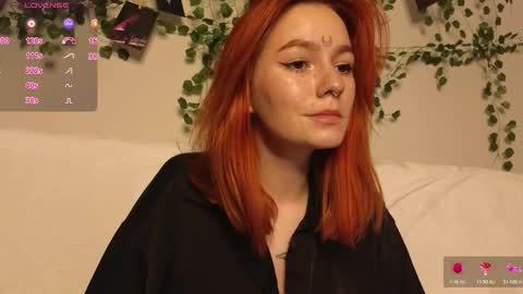 Snapshot of aww_burn chatting on October 19, 5:20 am Tris online show from October 19, 5:20 am