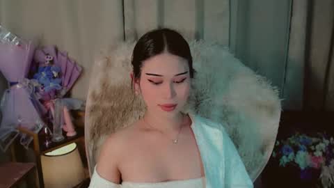 AYAHOSHILOVESYOU online show from March 1, 11:21 am