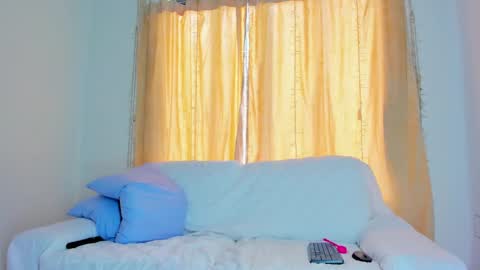 Snapshot of ayheleen_sexygirl3 chatting on February 18, 8:37 pm Mariana online show from February 18, 8:37 pm