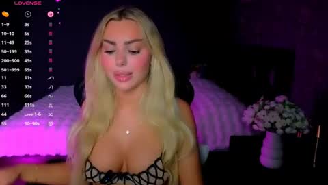  Ayla Demir  online show from June 15, 8:20 pm