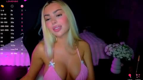  Ayla Demir  online show from June 16, 8:21 pm