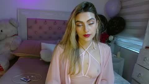 AYLEEN    online show from August 1, 11:12 am