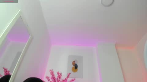 Ayliinn  online show from April 25, 4:04 am