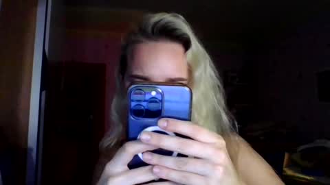 aylinn9999 online show from July 17, 4:43 pm
