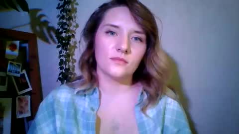 Snapshot of ayrix chatting on September 11, 8:20 pm ayrix online show from September 11, 8:20 pm