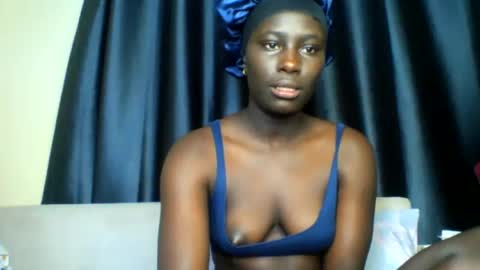 azaelia_iris online show from June 21, 6:12 pm