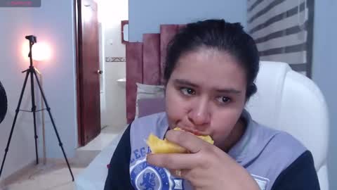 Azyl bunny online show from March 5, 4:02 am