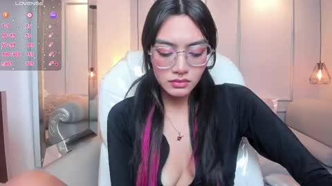 Snapshot of azurakindong chatting on October 8, 7:51 pm Azura online show from October 8, 7:51 pm