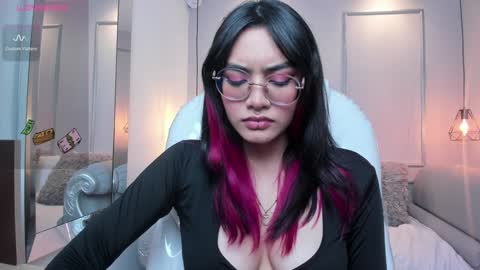 Snapshot of azurakindong chatting on January 14, 7:43 pm Azura online show from January 14, 7:43 pm