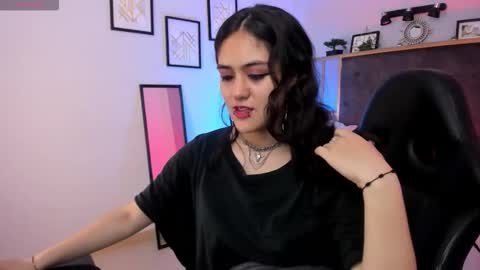 Azurra  online show from December 17, 9:08 pm