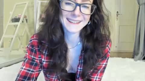 Snapshot of babby_jewel chatting on February 25, 11:32 am babby_jewel online show from February 25, 11:32 am
