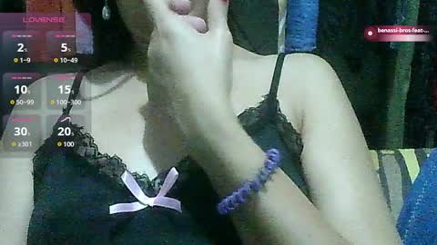 Snapshot of babe4u1234 chatting on January 5, 12:21 pm babe4u1234 online show from January 5, 12:21 pm