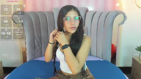 Venus  online show from May 29, 5:00 pm