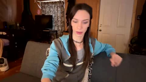 Snapshot of babiifern chatting on December 9, 2:06 pm Fern Browning online show from December 9, 2:06 pm