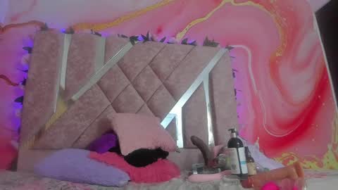 baby__peach___ online show from May 13, 4:24 pm