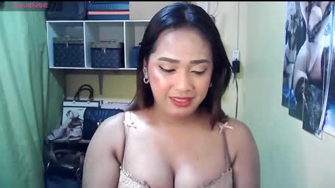Snapshot of baby_cassandra chatting on December 26, 5:37 am cassandra online show from December 26, 5:37 am