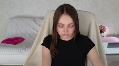 Baby emmaa online show from May 7, 10:08 am