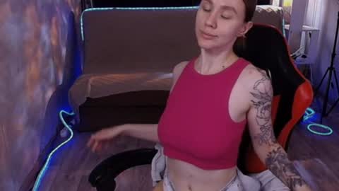 baby_kitte online show from June 27, 7:09 am