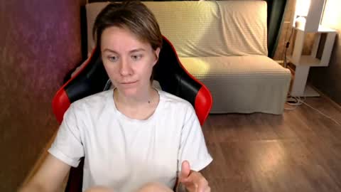 baby_kitte online show from July 31, 4:24 am