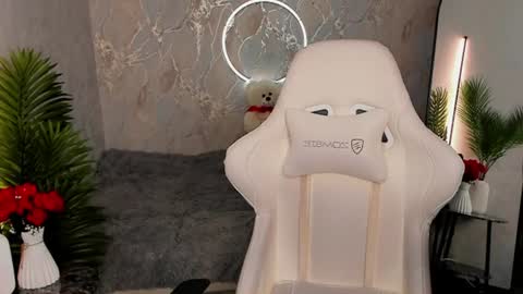 Sophia online show from June 10, 1:49 am
