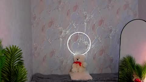 Sophia online show from April 29, 2:37 am