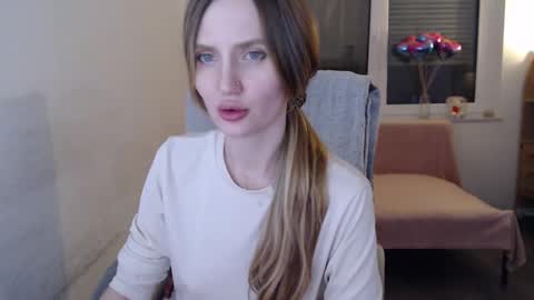  Berry  online show from May 25, 11:48 pm