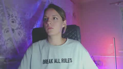 Sonya online show from September 19, 7:57 pm