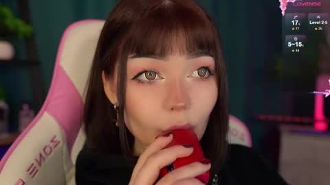 Snapshot of babyroxynill chatting on October 23, 5:57 am Nika online show from October 23, 5:57 am