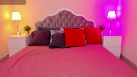 babyyulli online show from November 14, 11:10 am