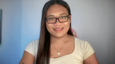 AMARA - FOLLOW ME AND THUMBS UP online show from July 25, 12:17 am