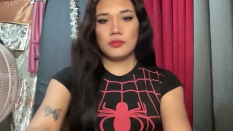 AMARA - FOLLOW ME AND THUMBS UP online show from March 5, 4:14 pm