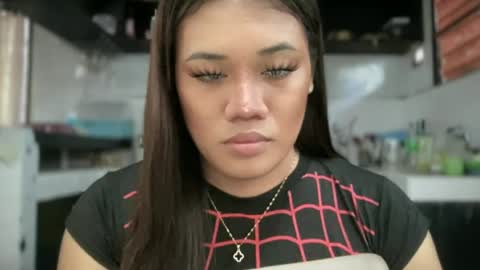 AMARA - FOLLOW ME AND THUMBS UP online show from June 19, 1:54 am