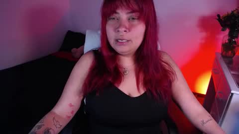 Snapshot of bad_scarlett1 chatting on October 18, 12:03 am Scarlett online show from October 18, 12:03 am