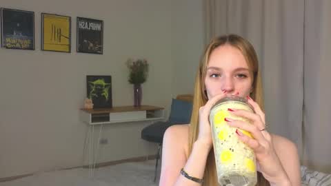 Kate online show from May 12, 4:13 pm