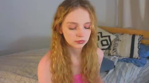 Kate online show from June 26, 4:08 pm