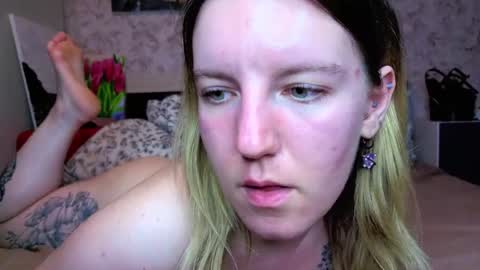holly online show from May 3, 5:38 pm