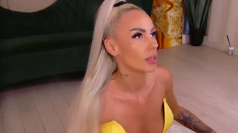 bailey_rush online show from June 25, 6:31 pm