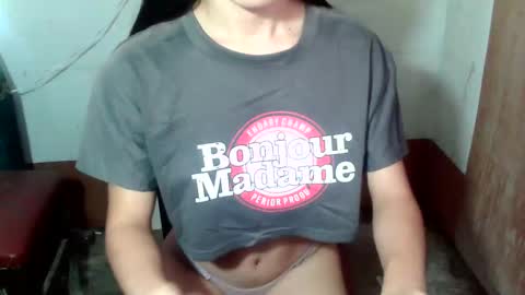 baninay810654 online show from April 29, 2:37 am