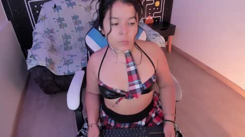 Snapshot of barbara_honey chatting on January 15, 12:36 pm Barbara online show from January 15, 12:36 pm