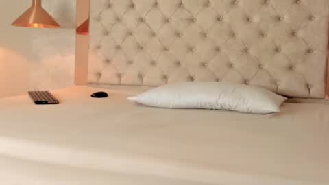 Snapshot of barbara_nite chatting on October 11, 6:51 am BARBARA online show from October 11, 6:51 am