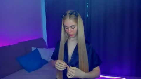BarbaraChic online show from July 16, 2:21 pm