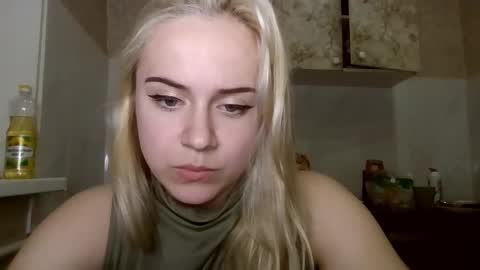 barbie___girl online show from March 14, 7:26 pm