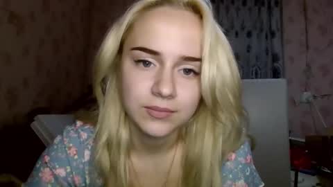 barbie___girl online show from November 16, 3:34 pm