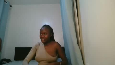 queen online show from March 8, 2:04 am